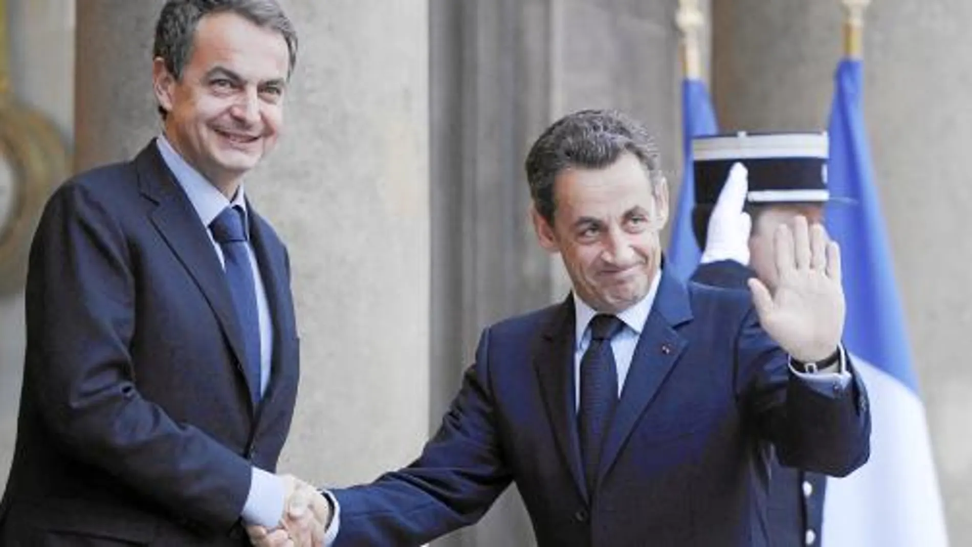 Zapatero y Sarkozy dedicaron ocho de cada diez minutos a hablar de la situación económica de la eurozona