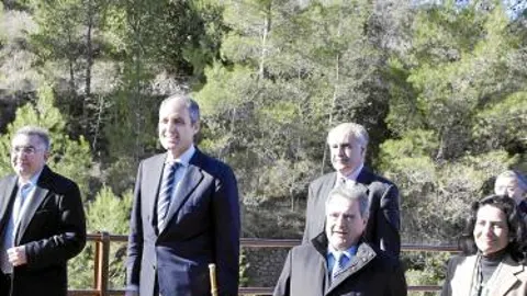 El presidente ayer acompañado por Giner, Rus, Blasco y Such