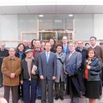 El alcalde de Murcia, Miguel Ángel Cámara (centro), durante la inauguración del espacio dedicado a la lectura