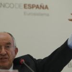 El déficit por cuenta corriente disminuye el 7,4 %, hasta 24.070,6 millones