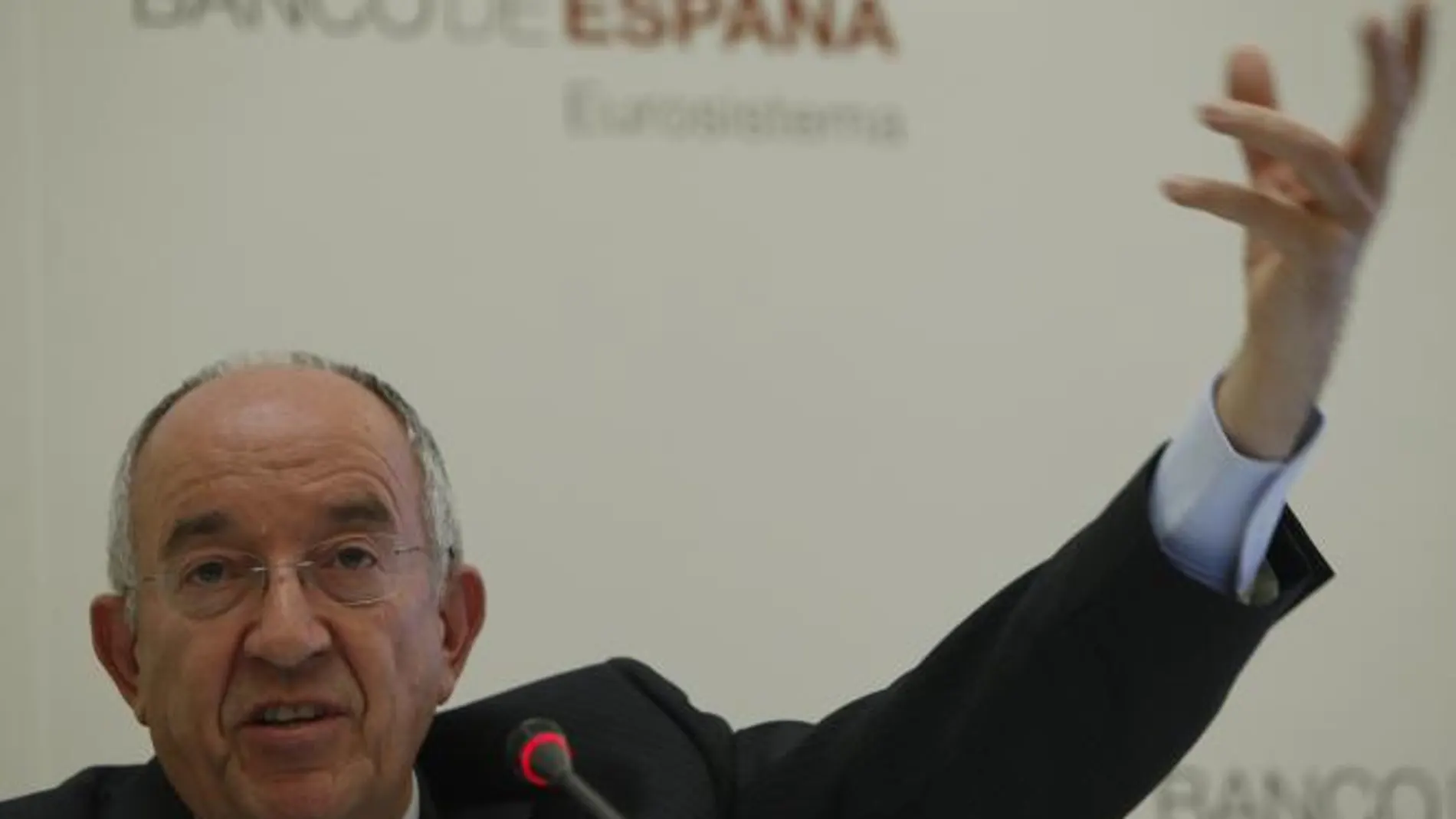 El déficit por cuenta corriente disminuye el 7,4 %, hasta 24.070,6 millones