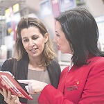 Iberia pone el Ipad al servicio del cliente en los aeropuertos