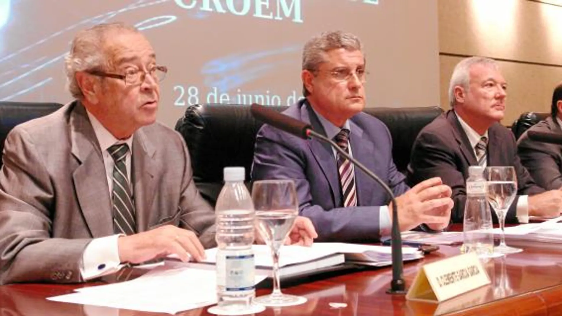 Clemente García, Miguel del Toro y Ramón Luis Valcárcel, durante la celebración de la XXXIII Asamblea General de los empresarios de la Región de Murcia