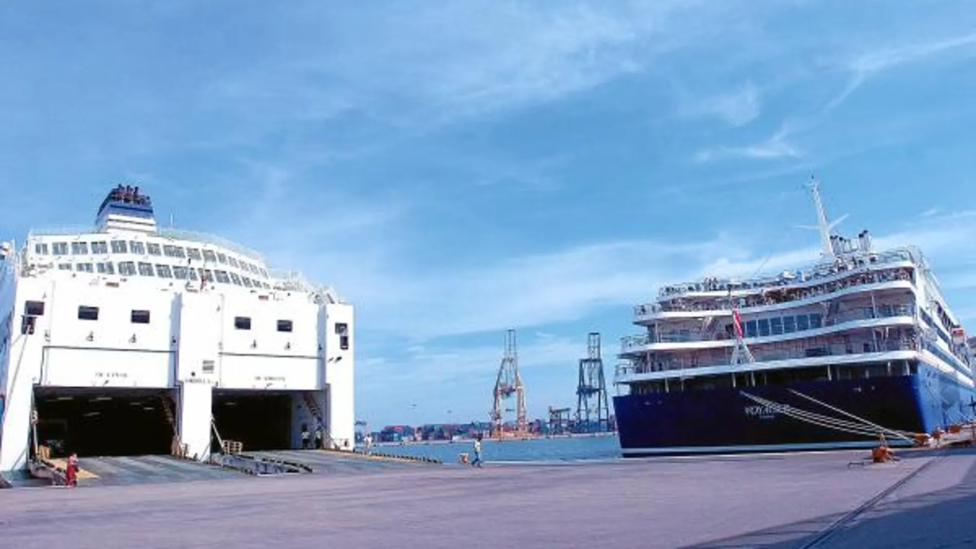 Happy Cruises, MSC, Royal Caribbean e Iberocruceros, son las compañías que operan en el puerto de ValenciaPue