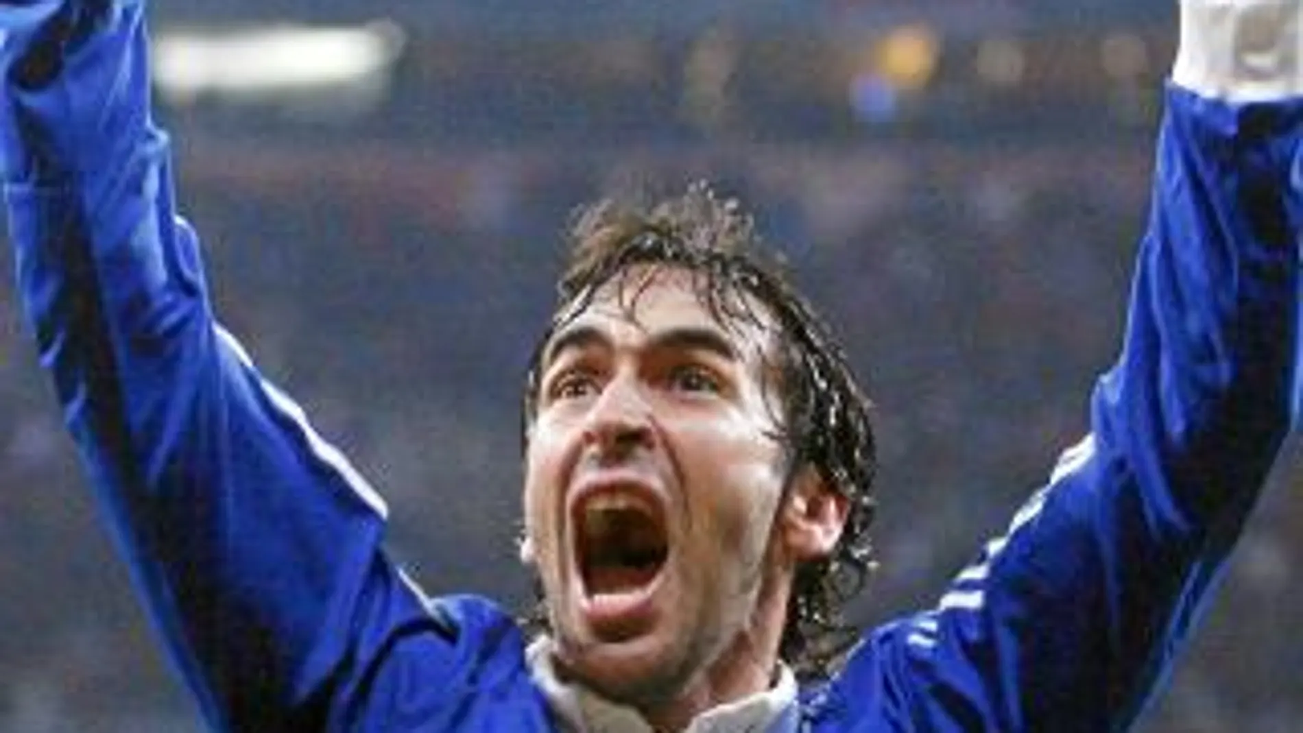 Raúl celebra el pase del Schalke a la final