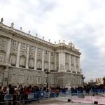 Se ha erigido una escultura de un Goya de 7 metros de altura en la plaza de Oriente