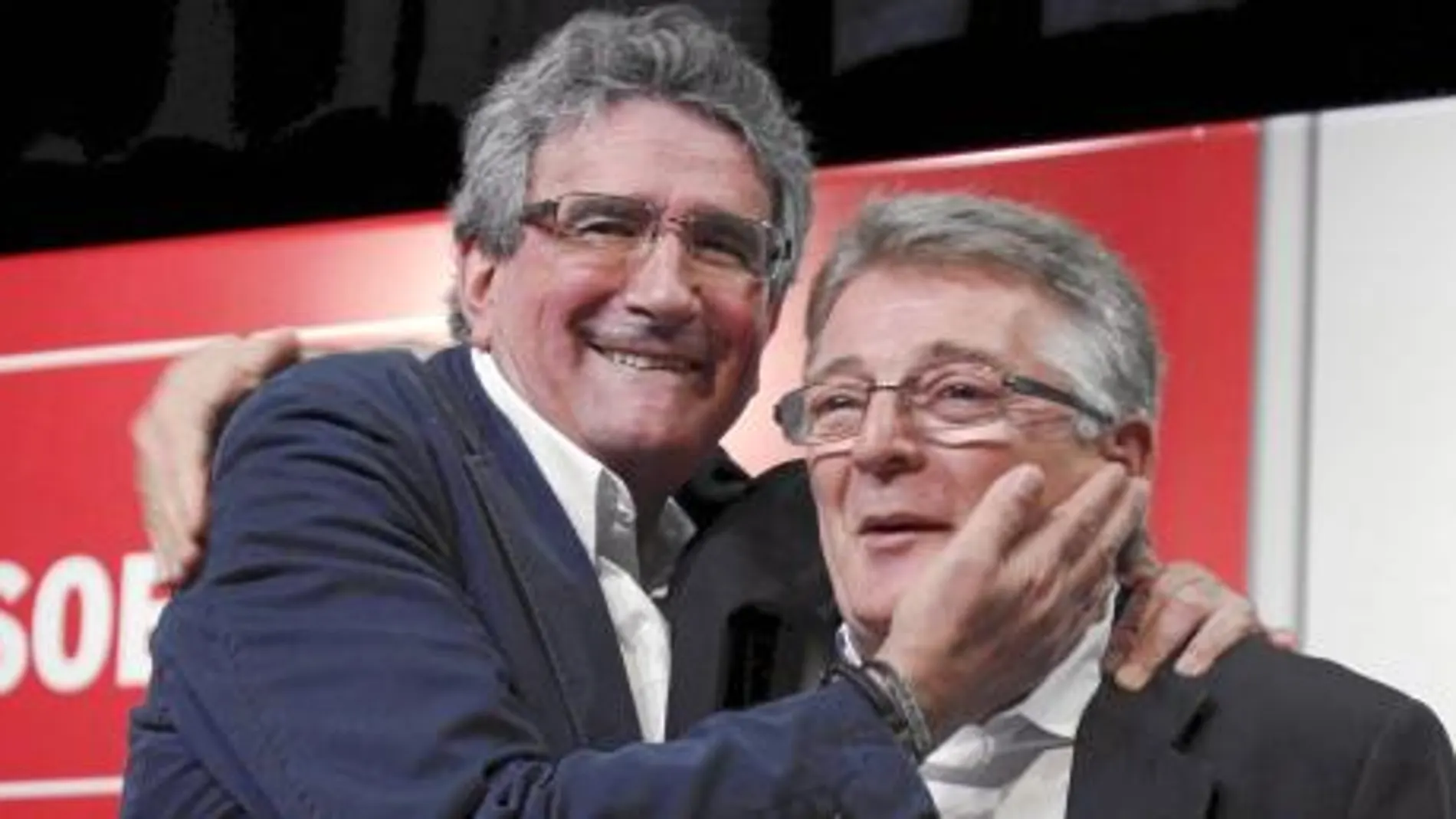 Luis Pizarro dijo ayer en un mitin en Conil de la Frontera (Cádiz) lo que mucha gente piensa en el PSOE andaluz: que el liderazgo de Griñán es impostado y que un sector amplio del partido no lo reconoce como el heredero legítimo de Manuel Chaves. Refirién