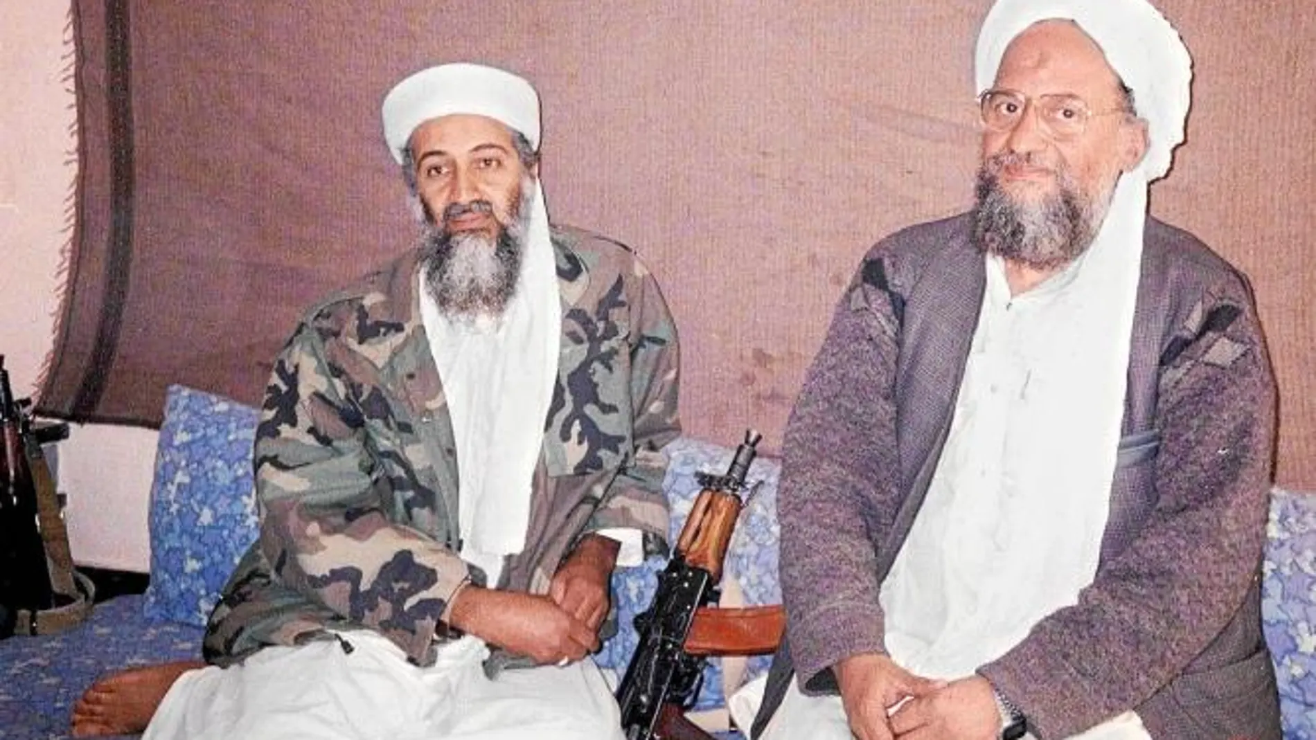 Ben Laden (izqda.) con Al Zawahiri el 8 de noviembre de 2001