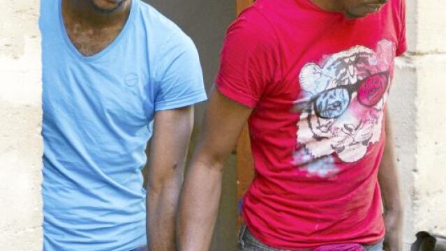 Dos de los cinco nigerianos detenidos por los disturbios del lunes