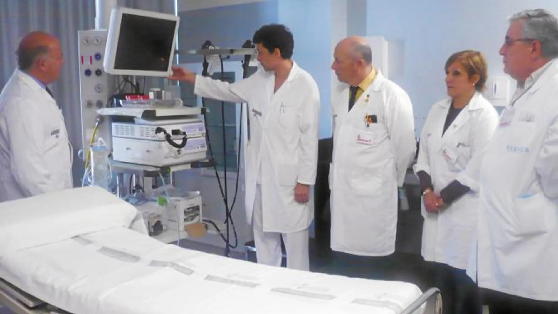 El Hospital de Elche prevé recibir 5000 pacientes en la unidad de endoscopias