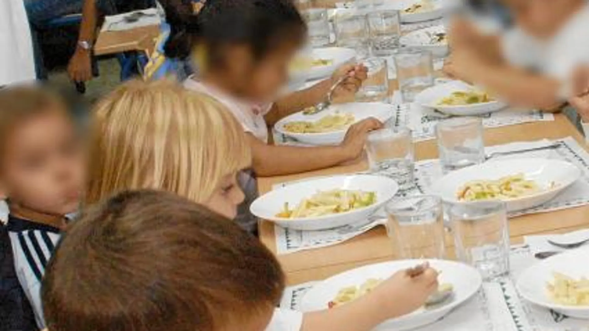 Los alumnos valencianos podrán llevar su comida de casa a partir del próximo curso si lo decide el Consejo Escolar