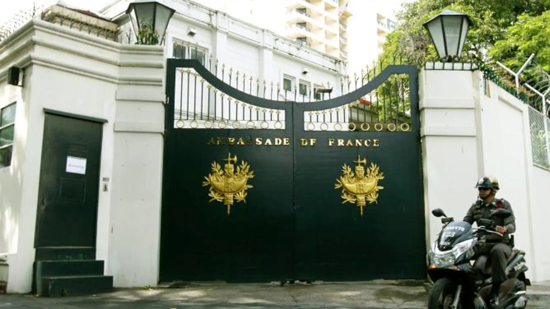 Le embajada francesa en Bangkok permanece cerrada por precaución