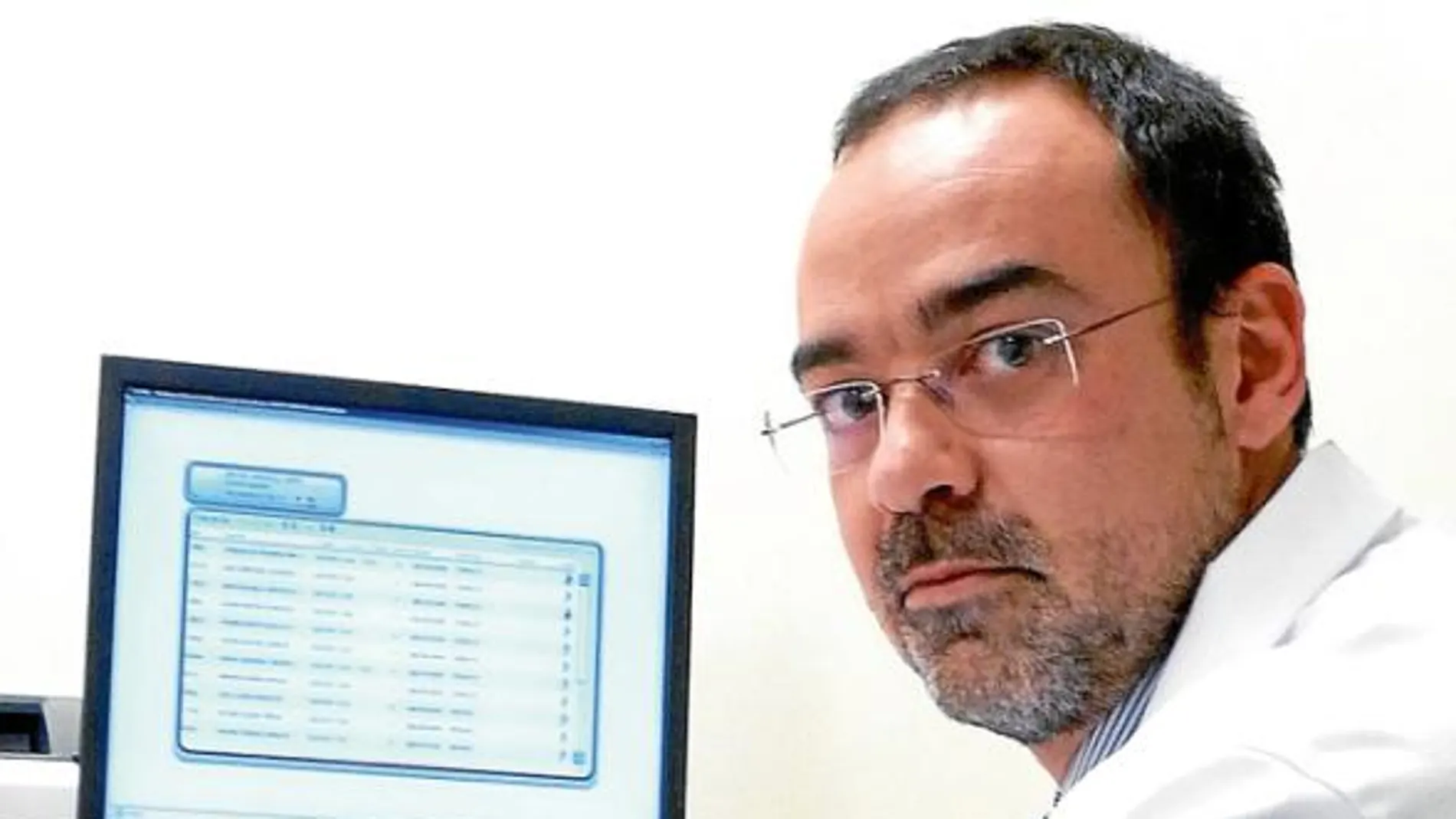 «Unos abdominales fuertes evitan las lumbalgias»