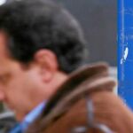 El anuncio está situado en la Calle Ferraz, enfrente de la sede socialista