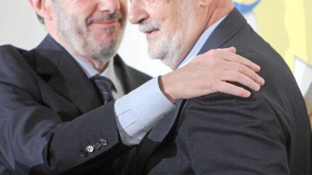 Rubalcaba achaca a la era Zapatero el lento despegue del PSOE
