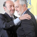 Rubalcaba achaca a la era Zapatero el lento despegue del PSOE
