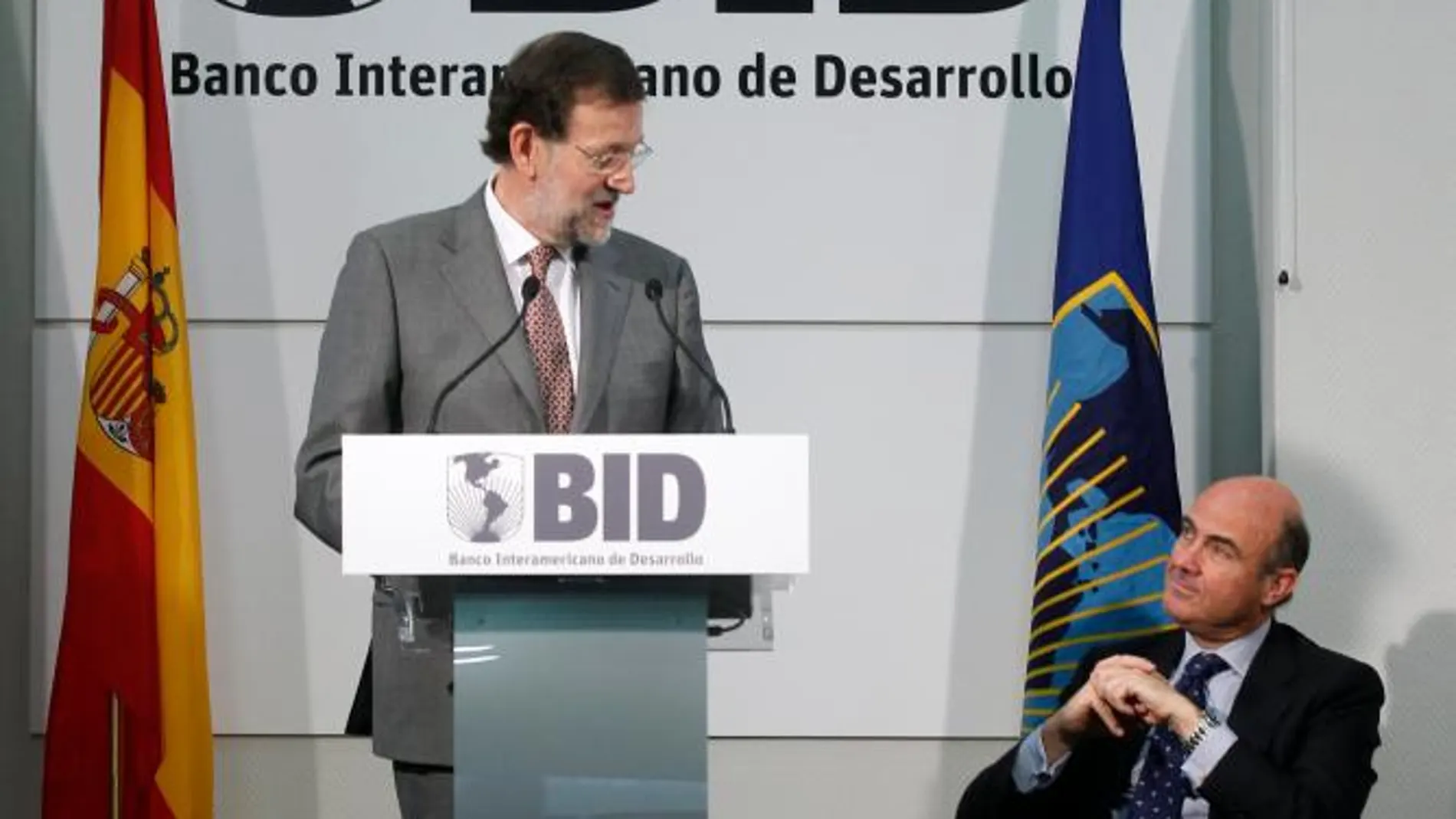 España aprieta a las CC AA e Italia reduce a la mitad las provincias