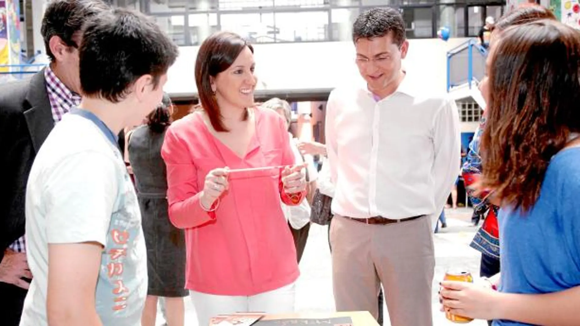 Altos cargos del Consell visitarán grandes empresas para pedirles que contraten
