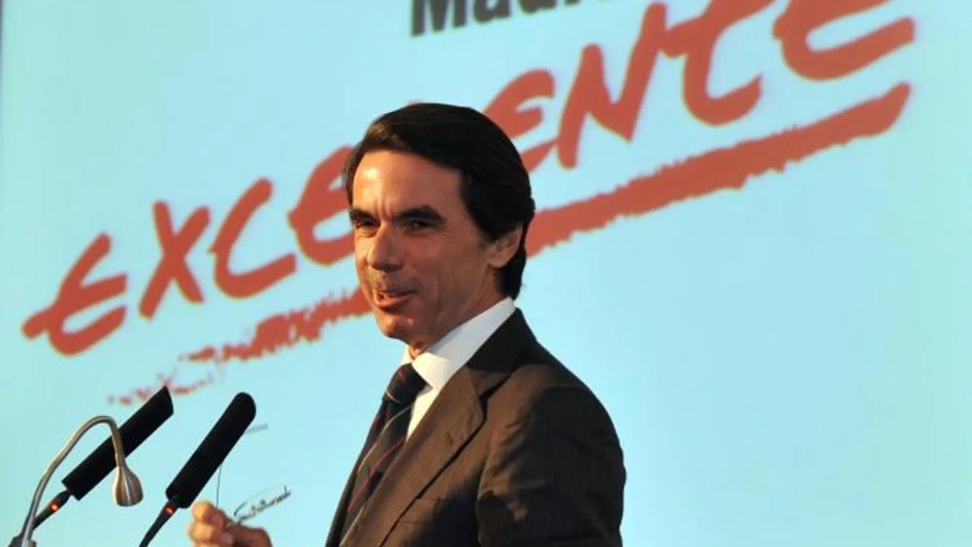 Aznar cree que España ha recuperado la ambición y volverá a ser un modelo