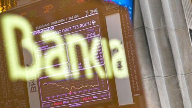 Cuatro ministros piden prudencia sobre Bankia