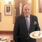 Esteban González, en su restaurante madrileño, «El rincón de Esteban»
