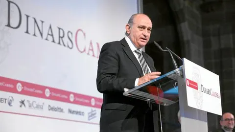 Jorge Fernández aseguró que Rajoy contará con Cataluña para gobernar por interés y por «afecto»
