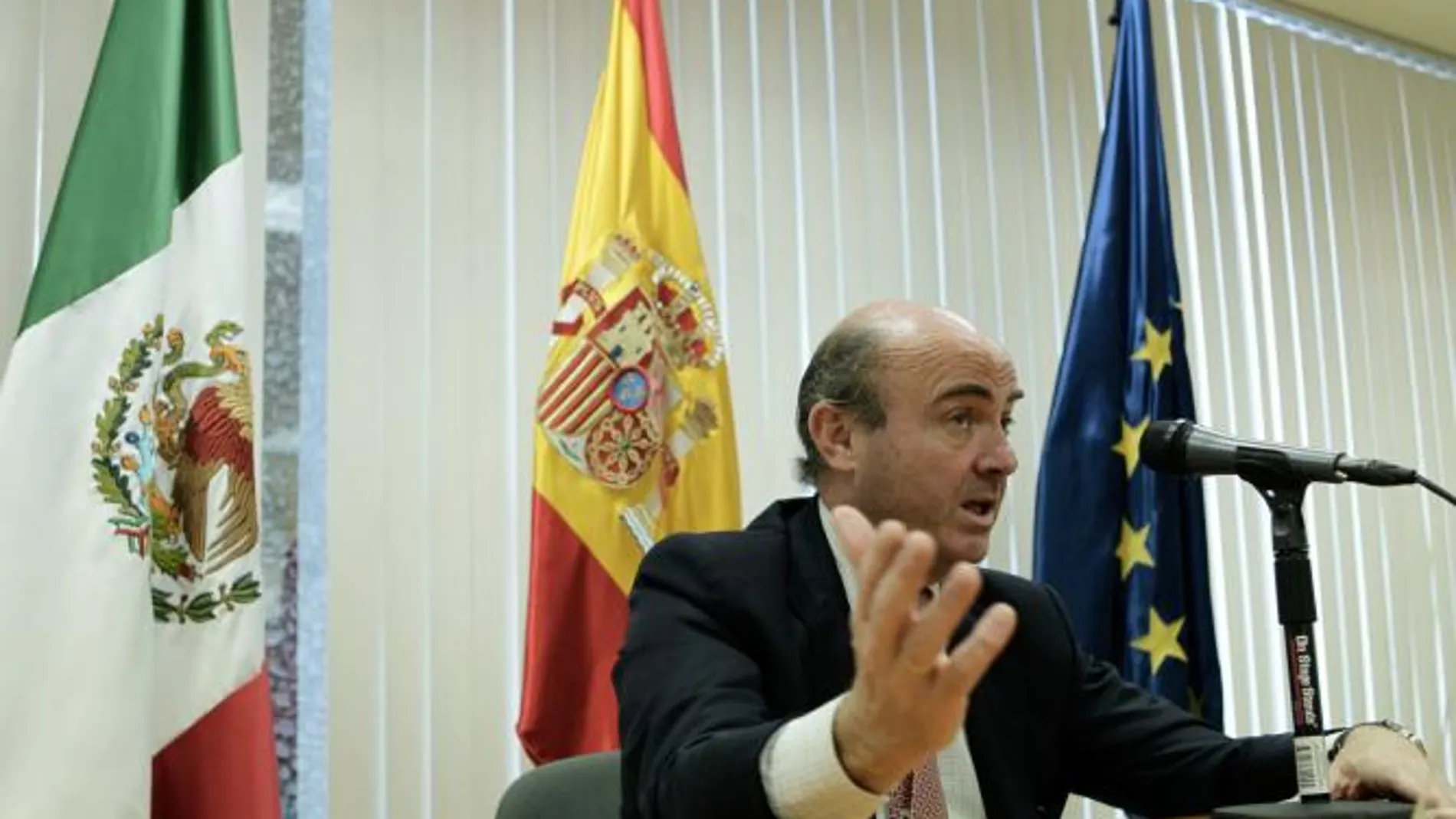 La CE prevé que España cierre el año con un 8% de déficit