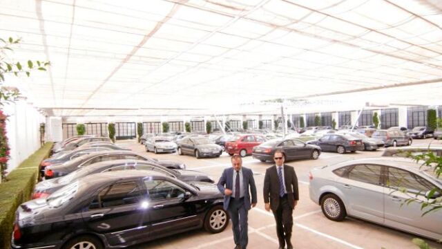 La venta de coches cae un 19%, hasta las 10.712 unidades