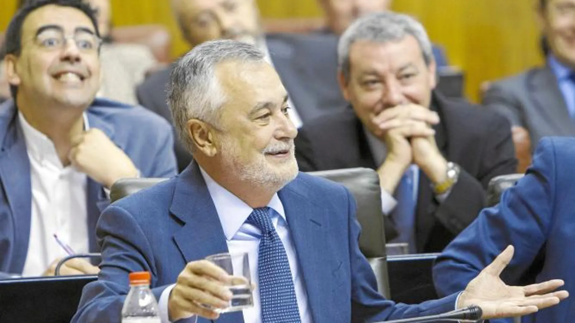 El presidente andaluz, José Antonio Griñán, ayer en el Parlamento