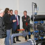 Pedro Antonio Ríos y Ramón Ortiz (derecha), ayer durante la visita que realizaron