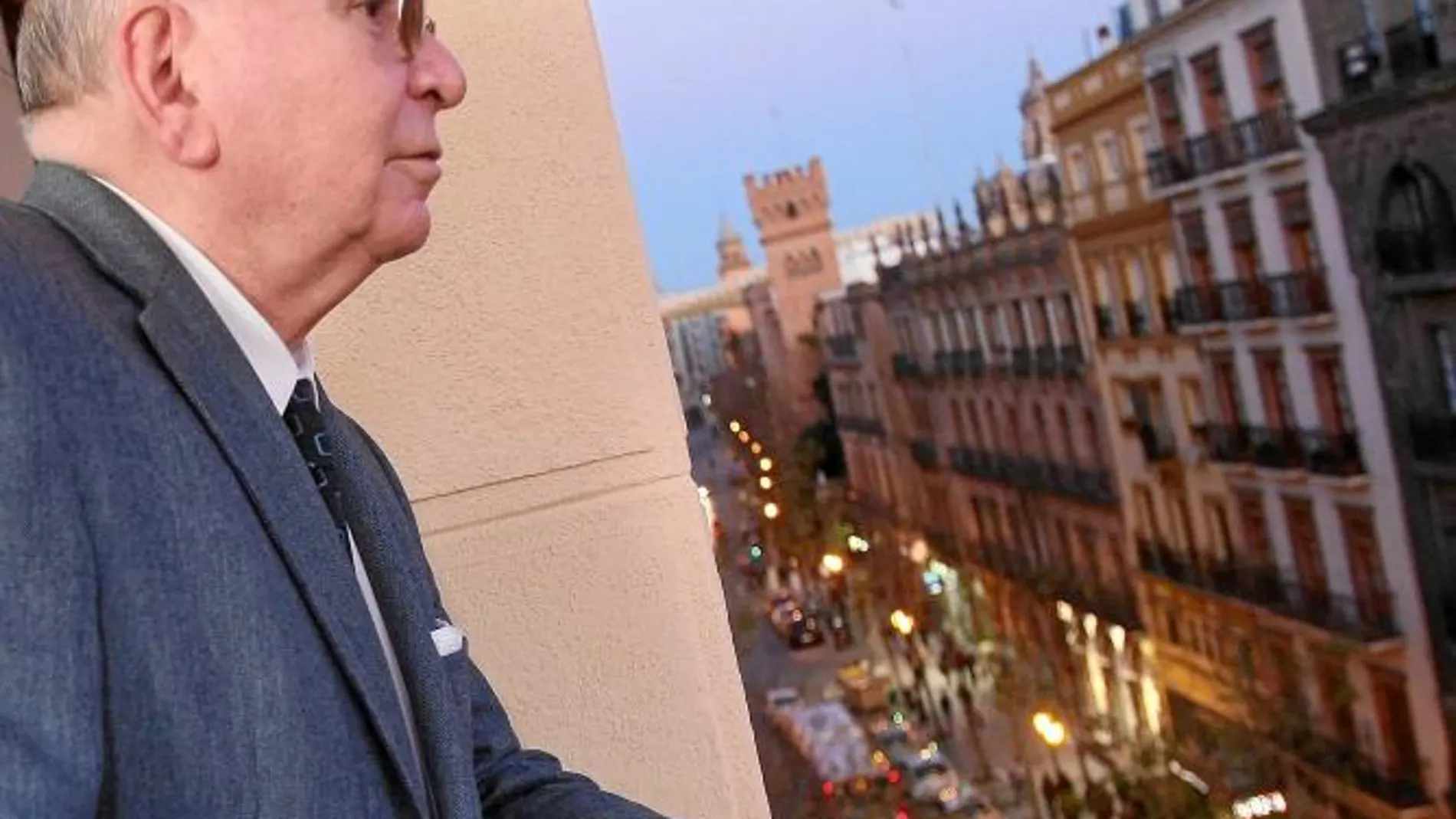 «A foto fija de hoy no van a entrar más cofradías en la Semana Santa»