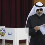 Kuwait busca en las urnas su camino a la democracia