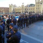 Carga policial y ocho detenidos durante la protesta estudiantil