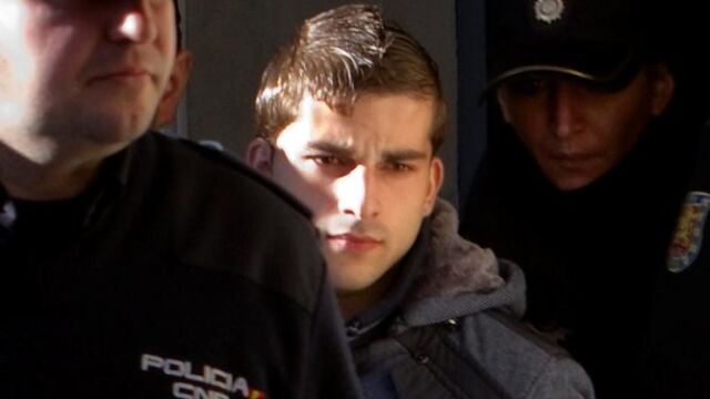 Traslado de Miguel Carcaño de la cárcel de Morón a Sevilla I con motivo del juicio. Ahora está en Herrera de La Mancha