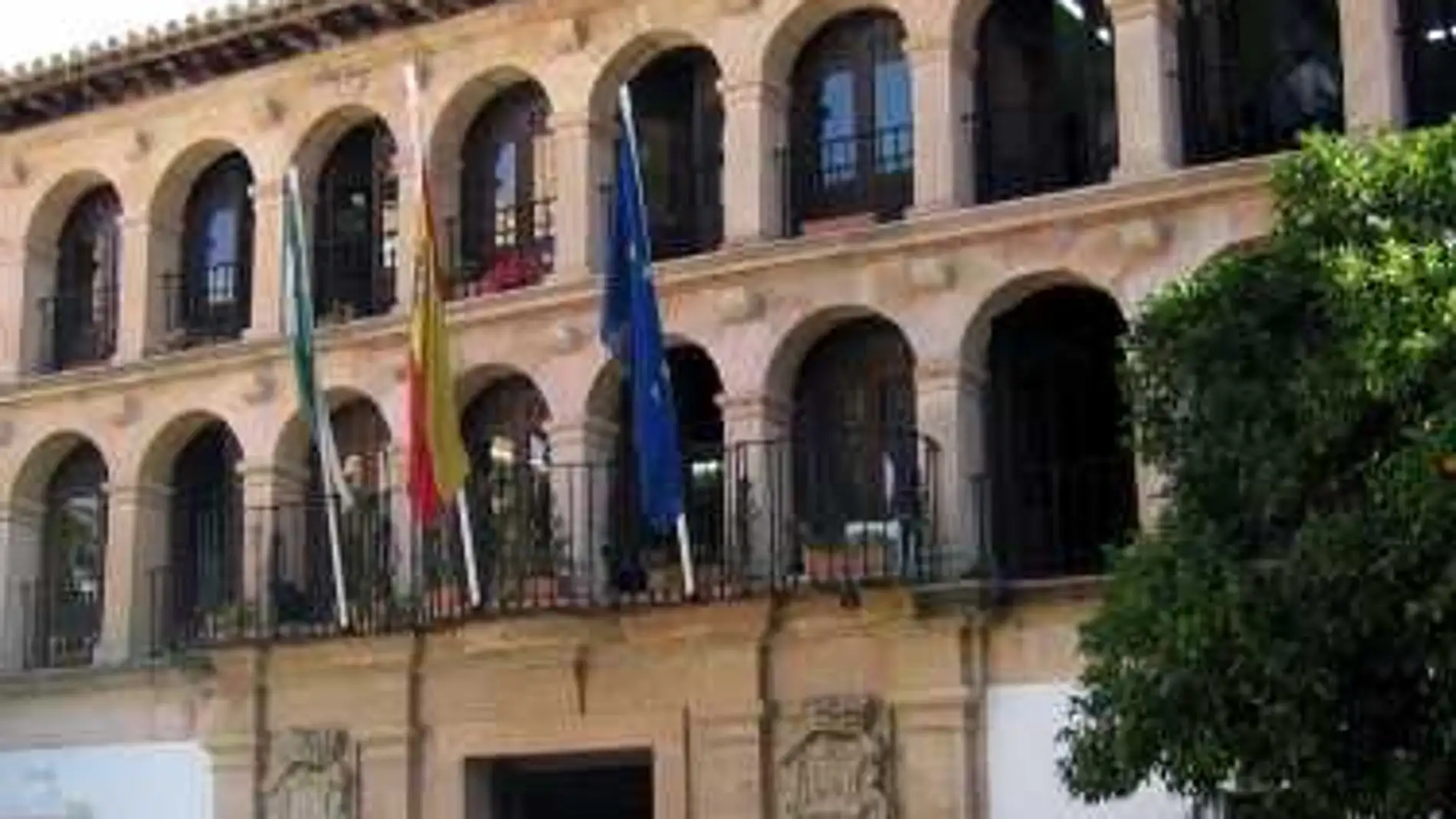 La Policía registra el Ayuntamiento de Ronda