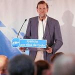 Rajoy mostró ayer en Galicia su apoyo al presidente de la Xunta, Alberto Núñez Feijóo