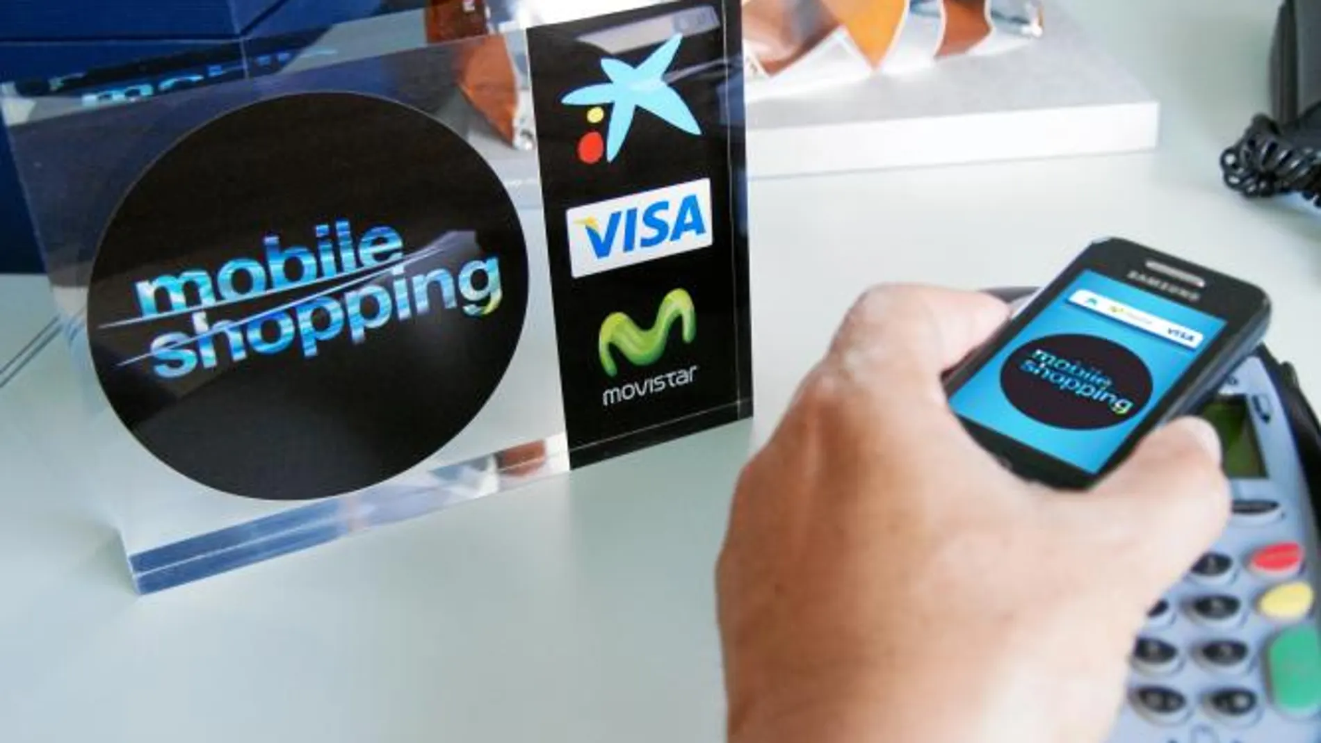 Con la tecnología NFC se paga acercando el móvil a un terminal