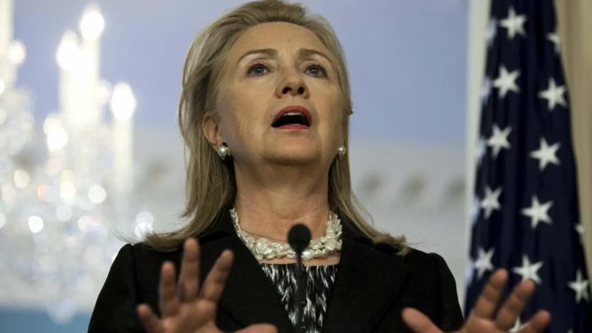 Clinton, "indignada"por el bombardeo sirio que ha causado cinco muertos en Turquía