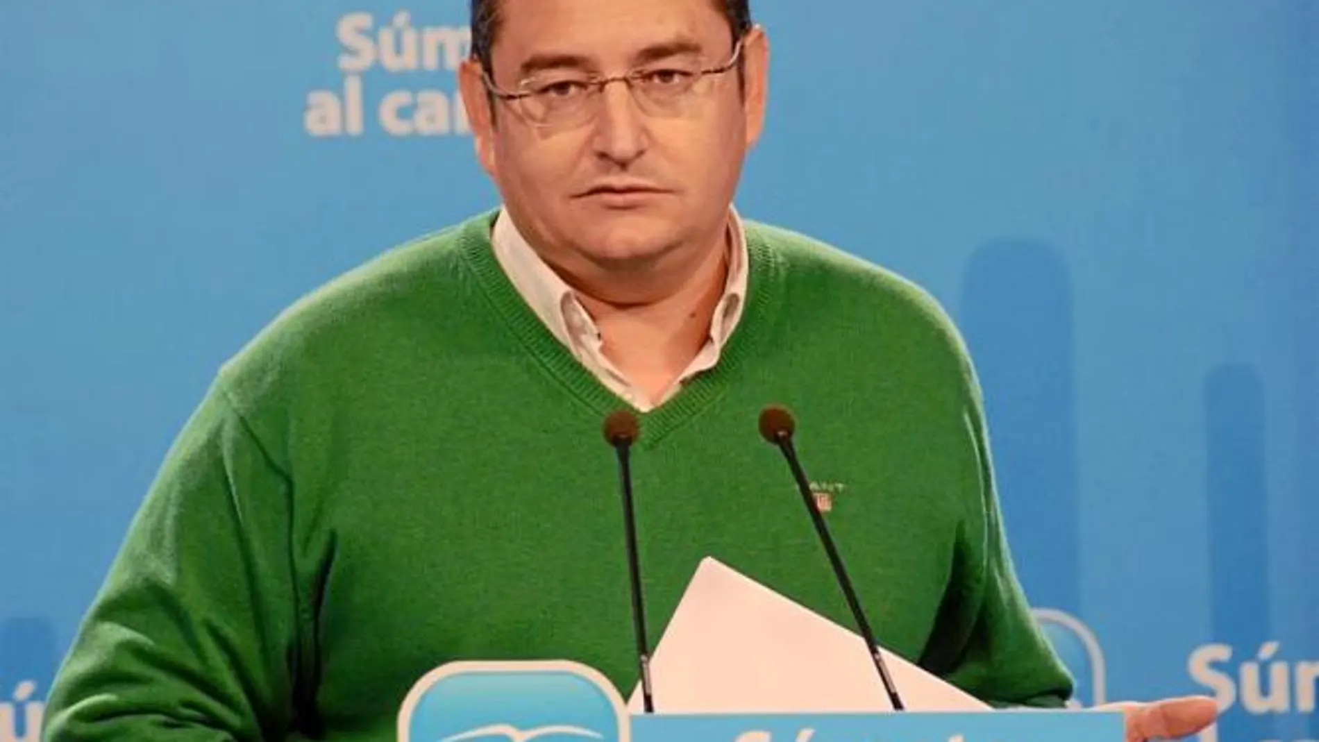 Sanz, ayer, en rueda de prensa