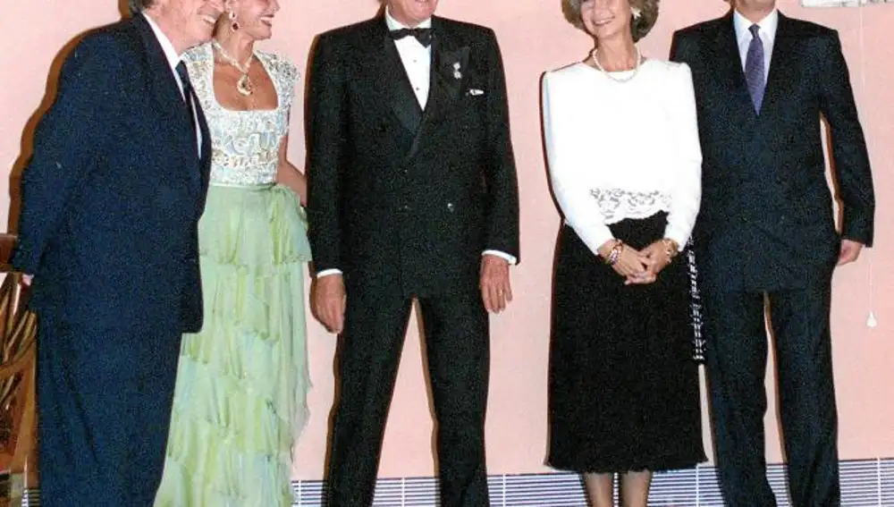 1992: Los Reyes inauguraron el Museo junto al barón Thyssen, la baronesa, y el ministro de Cultura, Jordi Solé-Tura