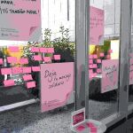Un «post it» solidario para luchar contra el cáncerde mama