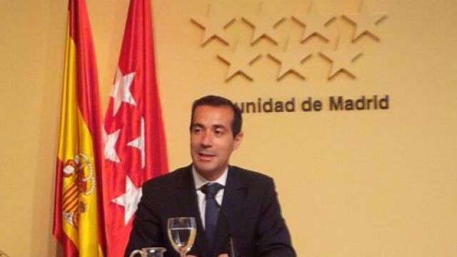 Debut con mano izquierda del nuevo portavoz regional