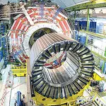  El acelerador LHC cumple con éxito los objetivos de 2011