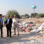 Juan Espadas se desplazó hasta los terrenos afectados en la barriada de Padre Pío