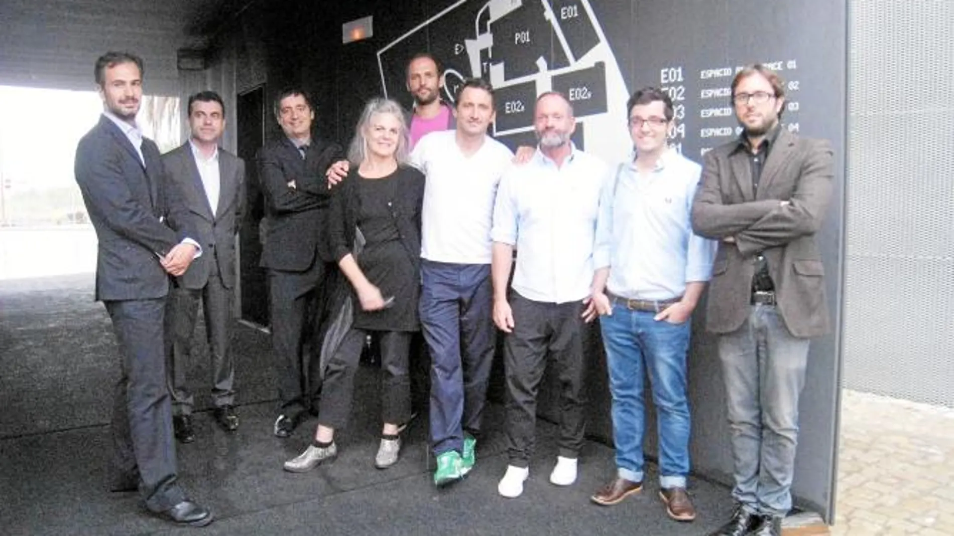 El consejero Pedro Alberto Cruz (3izq), ayer en la presentación del nuevo ciclo de La Conservera