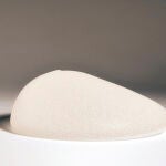 Cómo se crean 7000 implantes de silicona en una semana