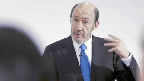El PSOE afronta dividido la elección de los 972 delegados a su congreso
