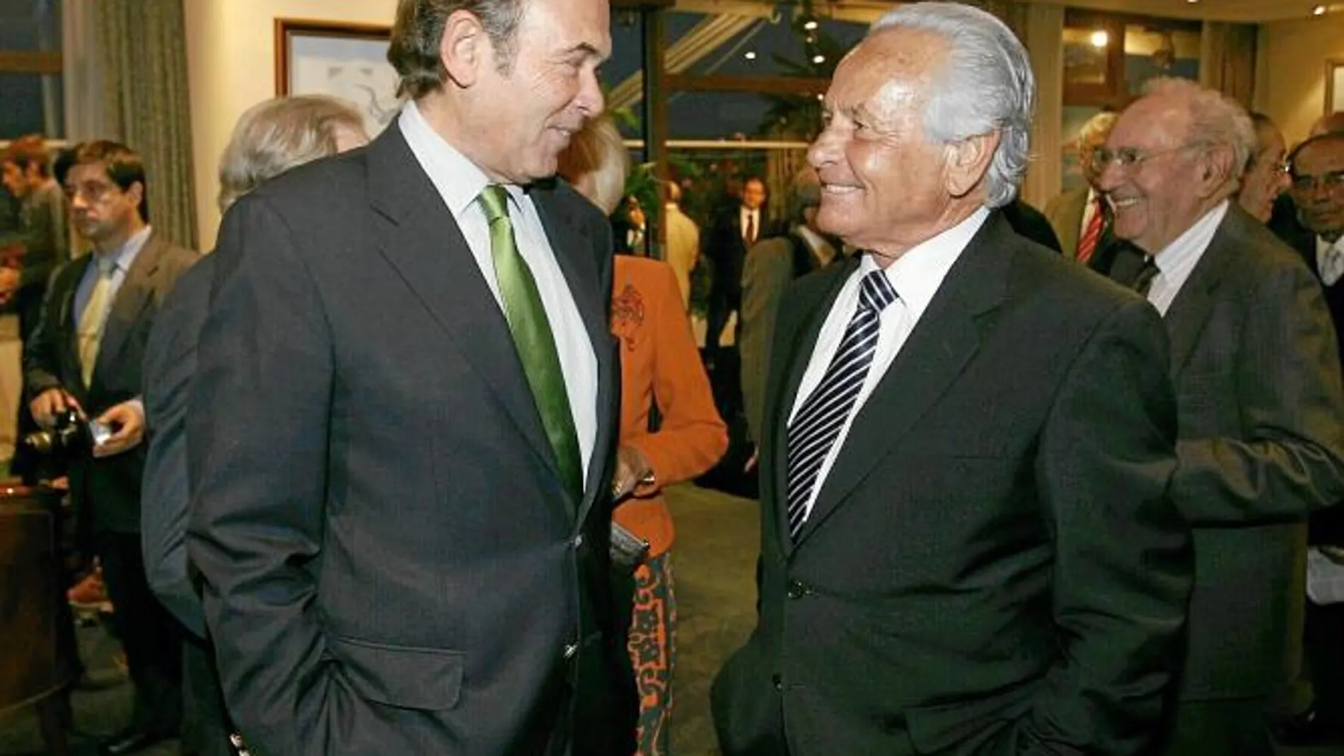 Pío García Escudero conversa con Palomo Linares