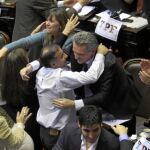 Fiesta antiespañola en el Congreso argentino