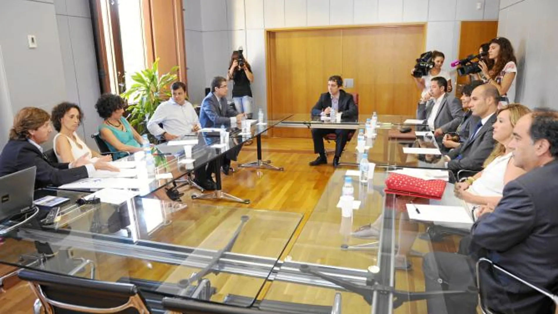 Turismo pone sus plataformas «on line» al servicio de la Oficina de Congresos